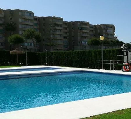 Ferienwohnung Playa La Cala In Front Of The Beach Free Parking Málaga Exterior foto